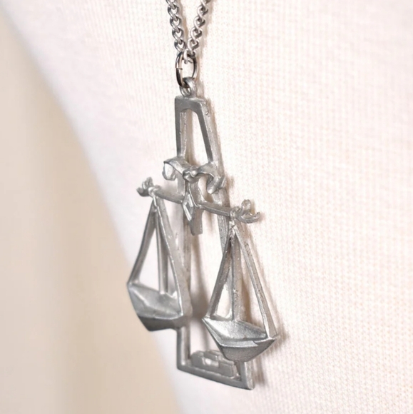 LIBRA Astrology Zodiac October Scale Vintage Necklace Long Pewter Pendent Silver - Picture 1 of 8